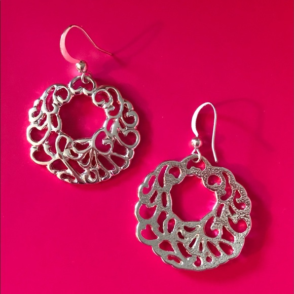 Silver Round Pattern Earrings w/Gift Bag - Picture 4 of 7